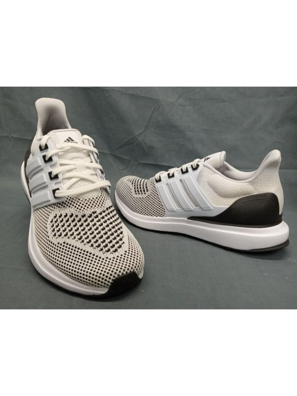 Adidas UBounce DNA J (GS) White Black IH7550 Boy Size 4 BACKROOM FLAW SPECIAL!
